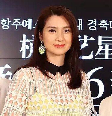 时光雕琢的优雅:洪欣在杭州艺星的美丽宣言