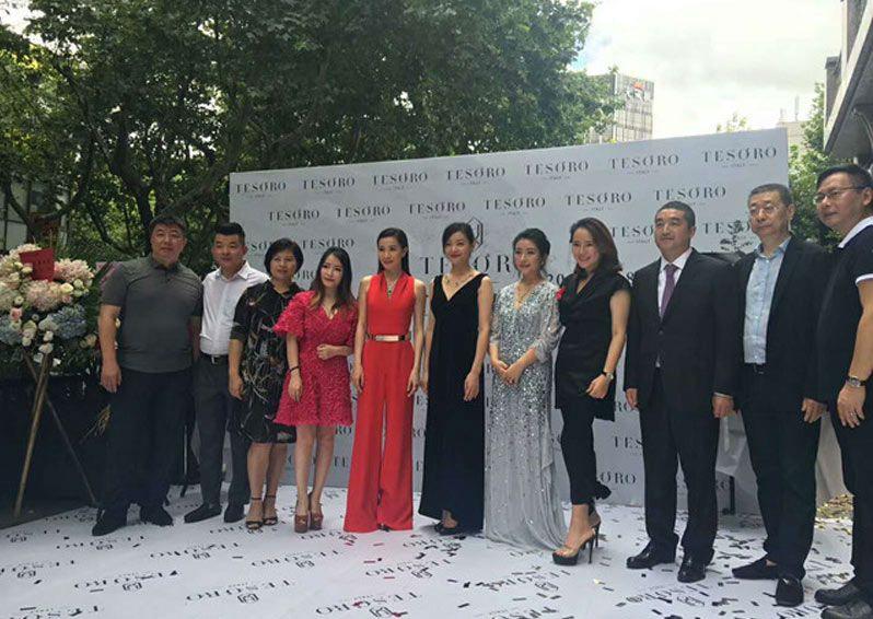 佘诗曼:珠光深处的灵魂舞者