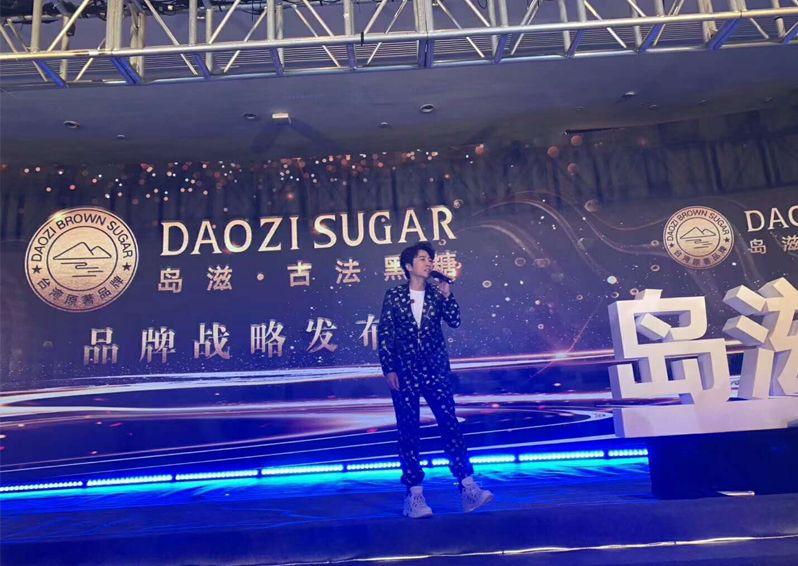 时光深处,歌声依旧:孙耀威的艺术人生