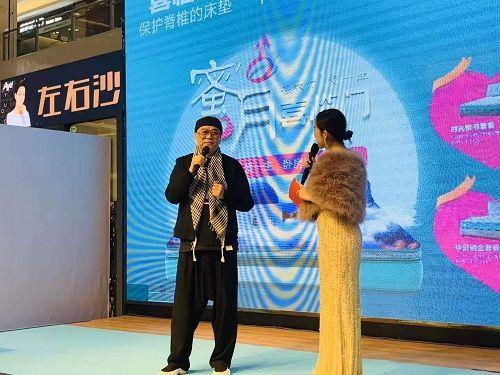 他的戏,是人间烟火里开出的花