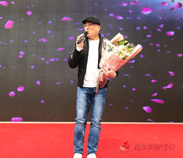 汤镇业空降浙江，活动现场亲切互动