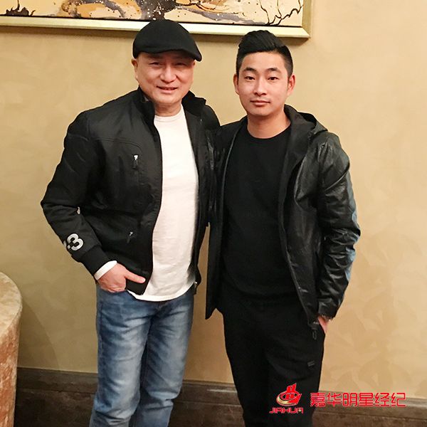 汤镇业空降浙江，活动现场亲切互动