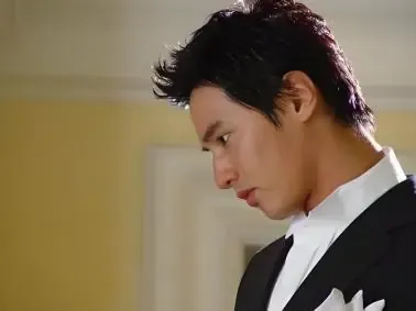 元彬照片