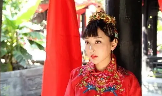 杜若溪照片